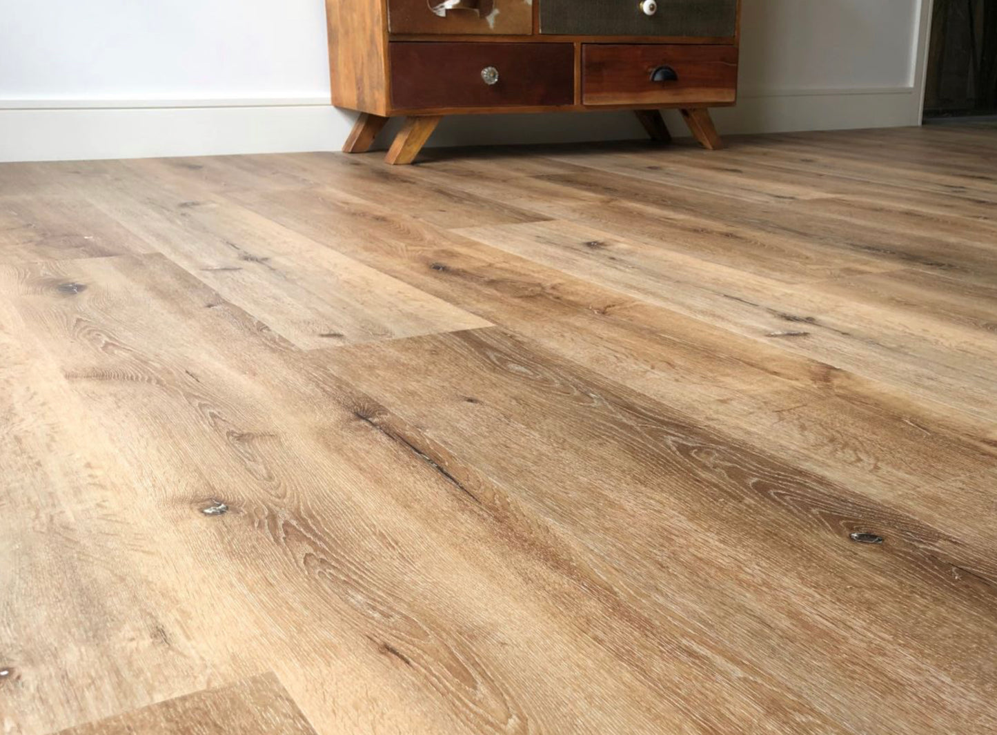 Almond LL-502