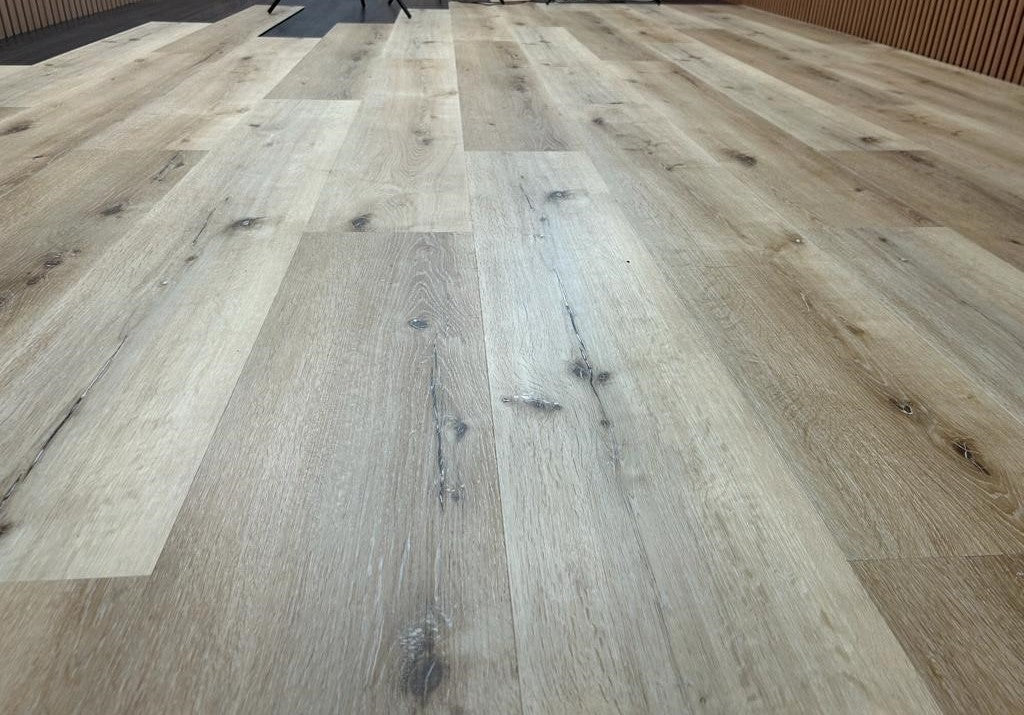 RC-652 Oak Royale
